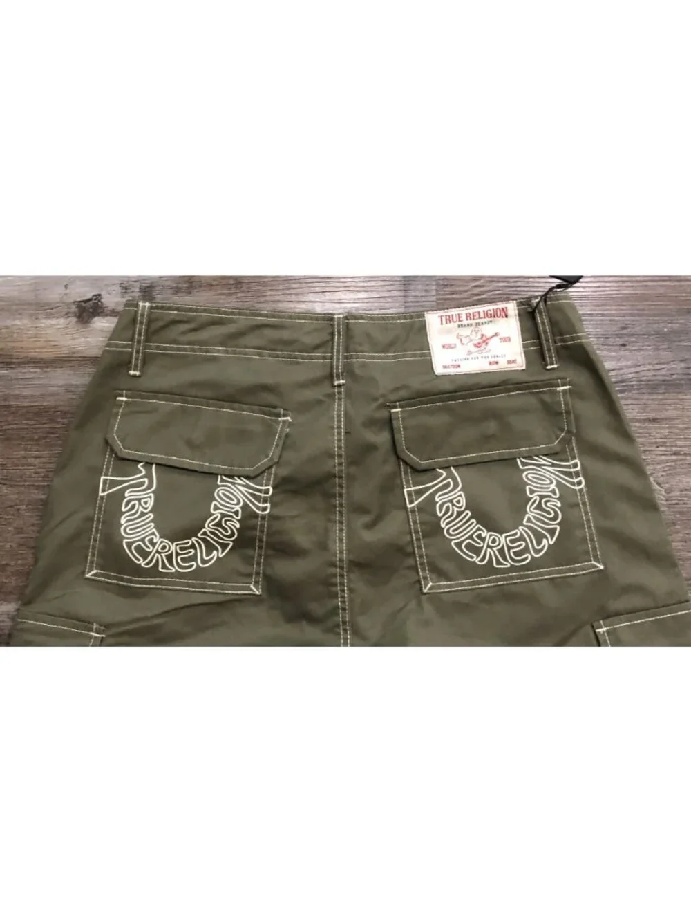 True Religion Mens Size 34x32 Green Stitch Cargo Jeans New with $169 Tags